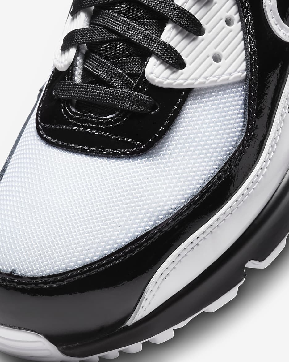 NIKE 90 SE